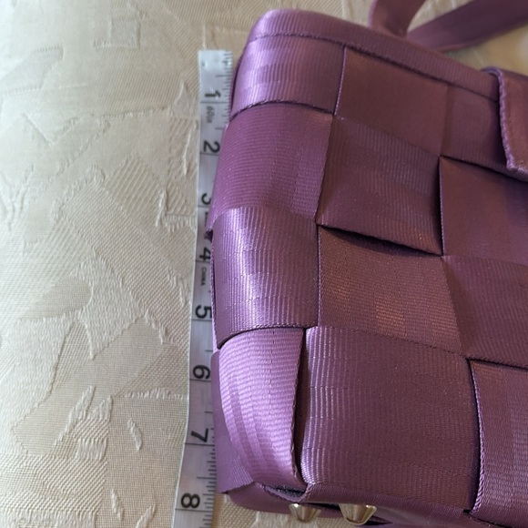 Harvey’s Original seatbelt weave tote handbag purple footed heart lining - Picture 8 of 11